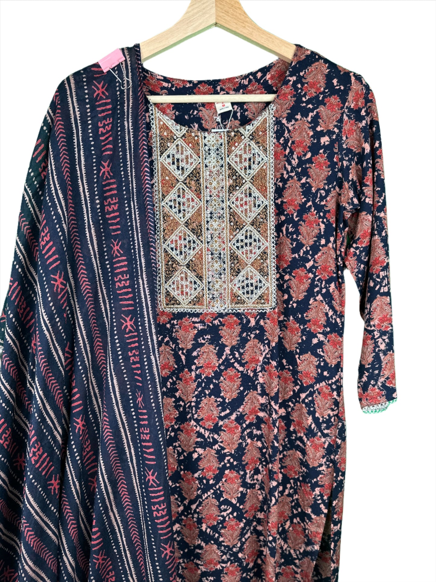Everyday Grace – Rayon Cotton Suit with Printed Pants and Full Dupatta